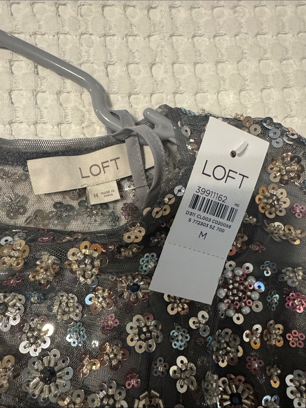 LOFT Gray Mesh Sequin Floral Top - Picture 4 of 5